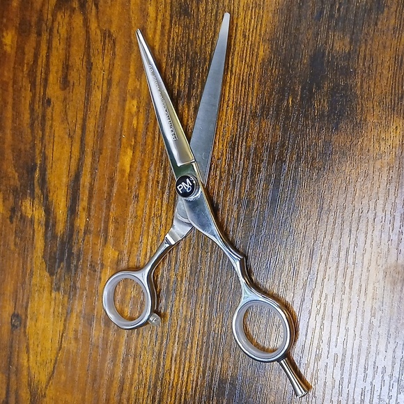 Paul Mitchell Professional Right-Handed Silver Shears - Picture 2 of 5
